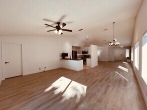 1611 Palermo Dr in Weston, FL - Building Photo - Building Photo