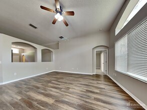13461 Staghorn Rd in Tampa, FL - Building Photo - Building Photo