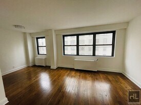E 88th St, Unit 12C in New York, NY - Building Photo