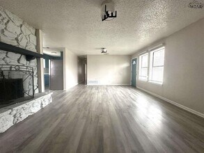 1 Bandera Cir in Wichita Falls, TX - Building Photo - Building Photo