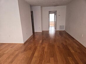 3128 59th St S in Gulfport, FL - Foto de edificio - Building Photo