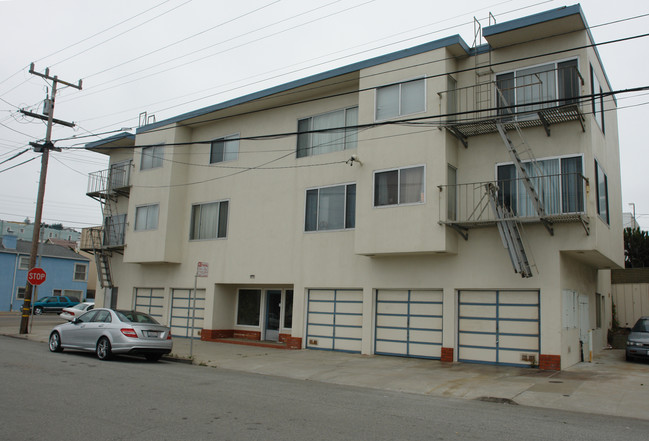 4645 Cabrillo St in San Francisco, CA - Building Photo - Building Photo