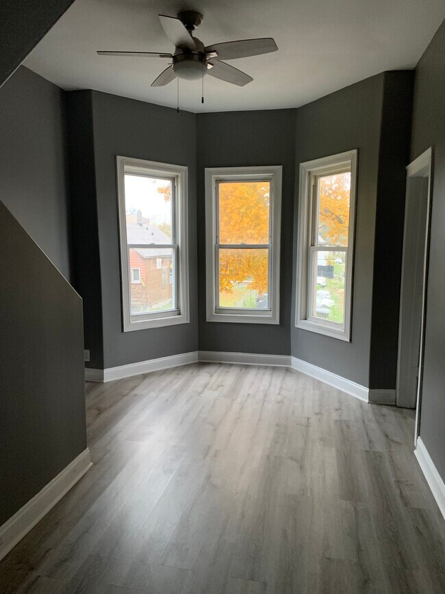 5431 S Wolcott Ave, Unit Wolcott unit 1 in Chicago, IL - Building Photo - Building Photo