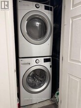 339 Emmett Landing in Milton, ON - Building Photo - Building Photo