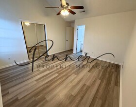 503 NE 1st St in Oak Grove, MO - Building Photo - Building Photo