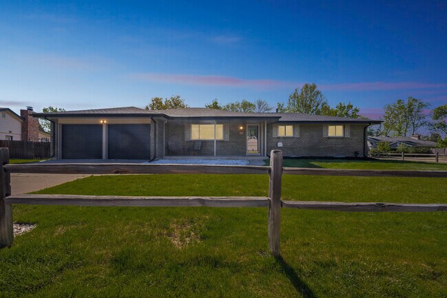 property at 6978 N Robb St