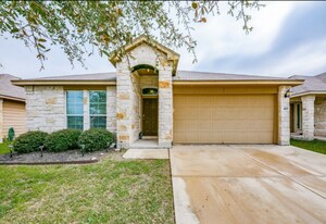 409 Capistrano Dr in San Marcos, TX - Building Photo