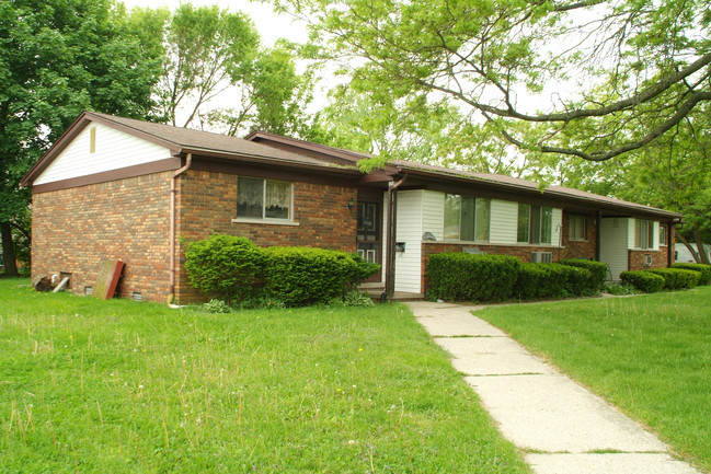 River Life Village in Marine City, MI - Foto de edificio - Building Photo