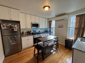 83 Bolton St, Unit 1 in Boston, MA - Building Photo