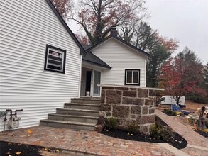 263 S Mountain Rd in New City, NY - Building Photo - Building Photo