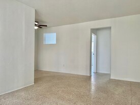 1436 NW 24th Ter in Fort Lauderdale, FL - Building Photo