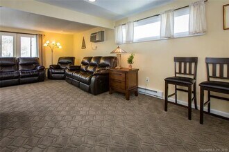 31 Cinnamon Spring in South Windsor, CT - Building Photo - Building Photo