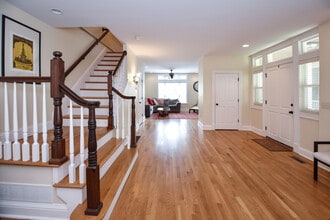 3469 Brookline Ave, Unit 1 in Cincinnati, OH - Building Photo - Building Photo