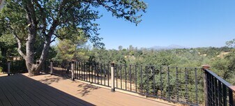 4660 Memory Ln in Redding, CA - Building Photo