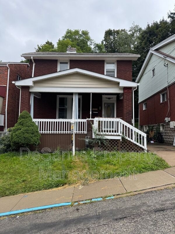 property at 2805 Louisiana Ave