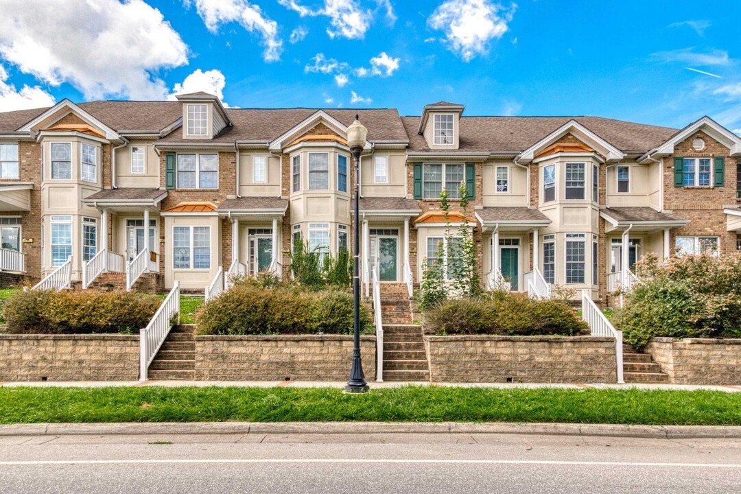 520 Tyler Ave in Radford, VA - Foto de edificio