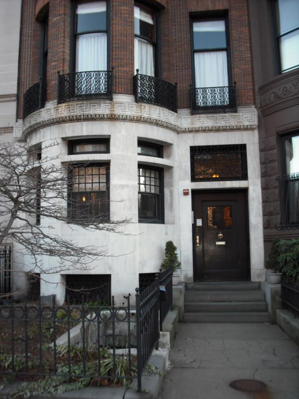 property at 306 Commonwealth Ave