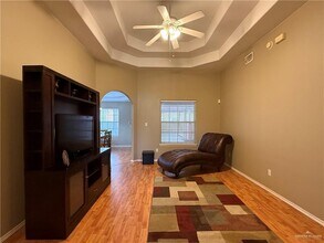 14 Nora Dr in Edinburg, TX - Building Photo - Building Photo