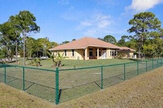 14716 82nd St N in The Acreage, FL - Building Photo - Building Photo