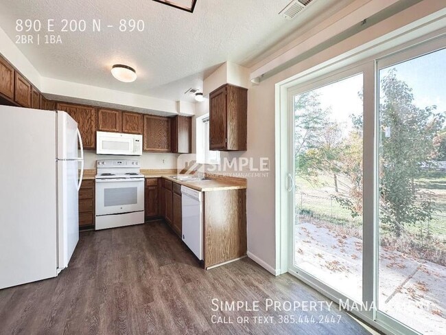 890 E 200 N in Kaysville, UT - Building Photo - Building Photo