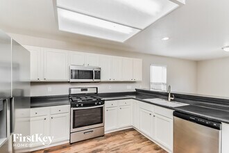942 Square Dance Ln in Fountain, CO - Building Photo - Building Photo