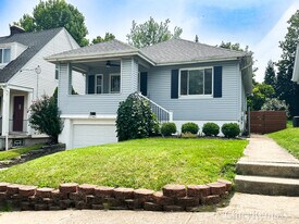 3545 Madison Park Ave in Cincinnati, OH - Building Photo