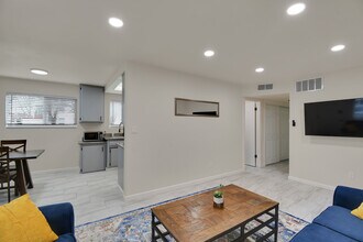 1104 F St, Unit 1 in Marysville, CA - Building Photo - Building Photo