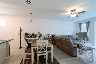 11837 Clare Hill Ave in Riverview, FL - Building Photo - Building Photo