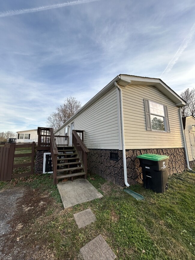 28 Moats Ln in Martinsburg, WV - Building Photo - Building Photo