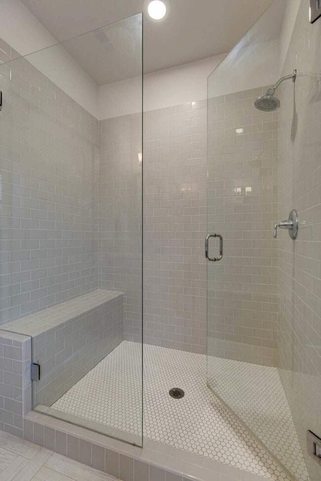 property at 1510 Rosebank Ave