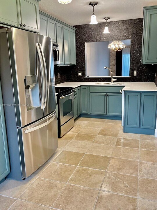 1432 S Gabriel St in Hollywood, FL - Building Photo