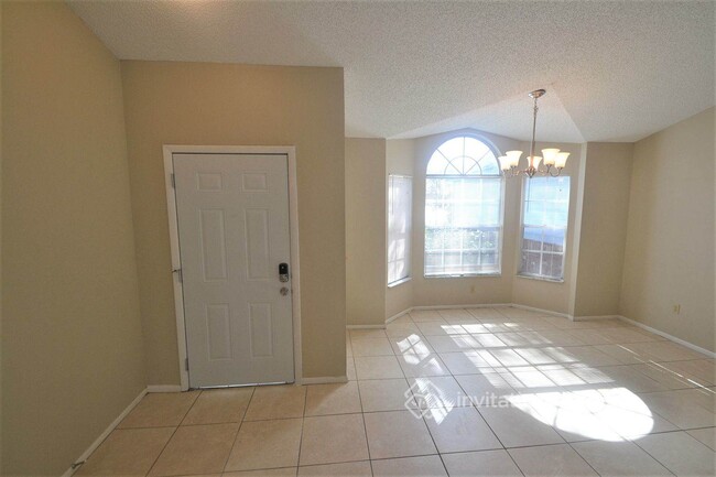 282 Lake Doe Blvd in Apopka, FL - Building Photo - Building Photo