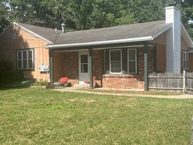 Large Affordable 3-Bed 3-Bath with Yard in Saratoga Springs, NY - Building Photo