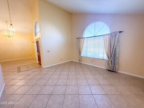 694 N Longmore St in Chandler, AZ - Building Photo - Building Photo