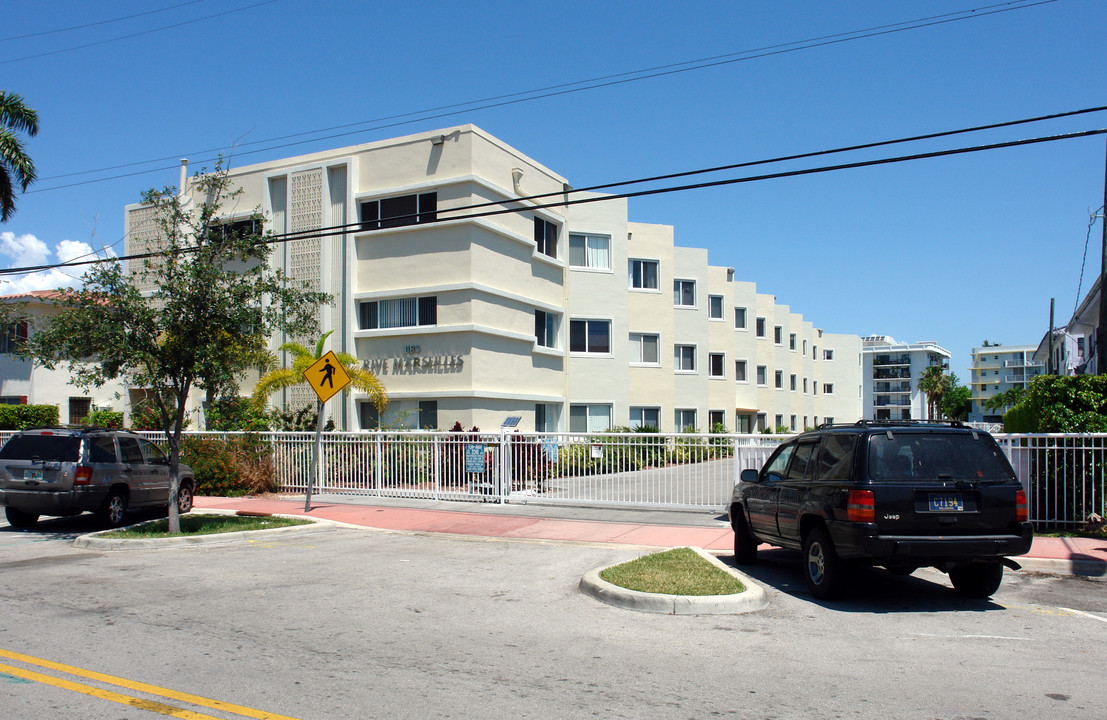 Rive Apartments in Miami Beach, FL - Building Photo