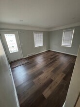 2215 Kingsbury Ave in Dearborn, MI - Building Photo - Building Photo