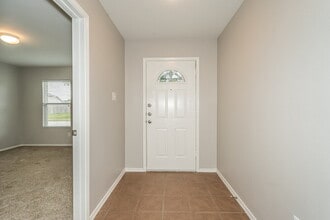 1640 Diamond Lake Trail in Justin, TX - Building Photo - Building Photo