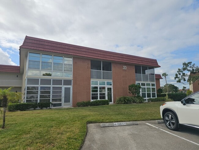 property at 33 Pine Arbor Ln