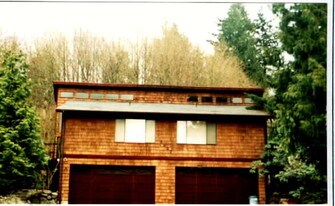5327 Glenwood Ave in Everett, WA - Building Photo