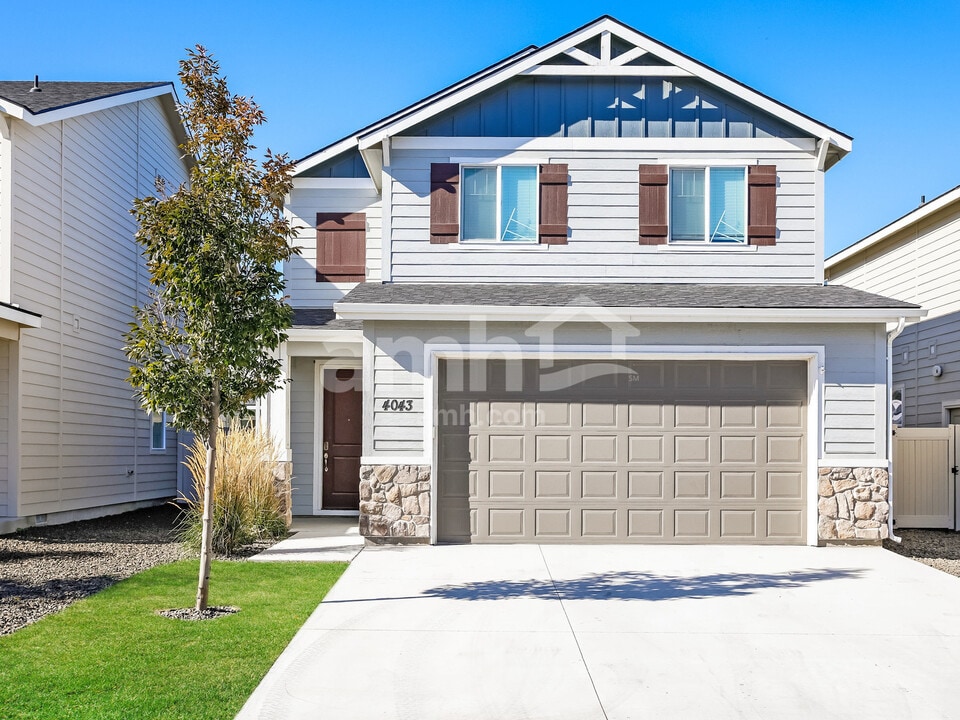 4043 Bold Stripe Ave in Meridian, ID - Foto de edificio