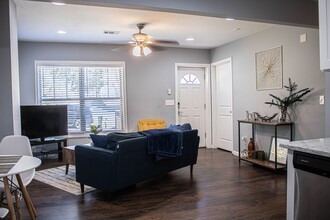 444 Sunset Ave NW in Atlanta, GA - Building Photo - Building Photo