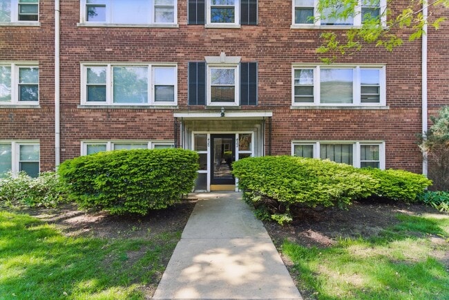 property at 905 Austin St