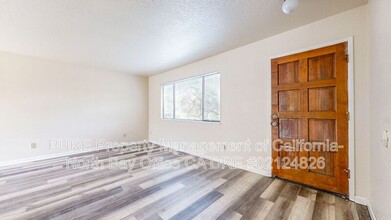 1300 Kenneth Ct in Santa Rosa, CA - Building Photo - Building Photo