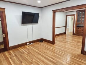 86 Webster St in Newton, MA - Building Photo - Building Photo