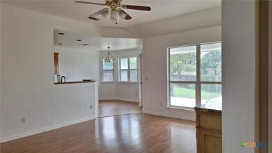 1111 Blazewood Dr in New Braunfels, TX - Building Photo - Building Photo