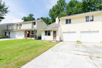 117 Brenda Dr in Jacksonville, NC - Foto de edificio - Building Photo