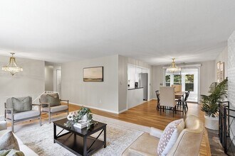 1022 Pleasant St in Framingham, MA - Building Photo - Building Photo