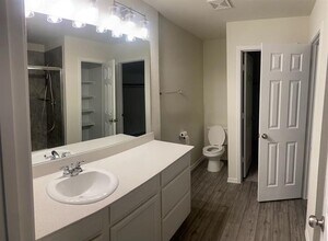 5549 Cherokee Rose Dr in Royse City, TX - Building Photo - Building Photo