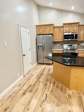 10369 S 2840 W in South Jordan, UT - Building Photo - Building Photo