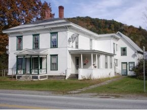 259 River St in Bethel, VT - Building Photo